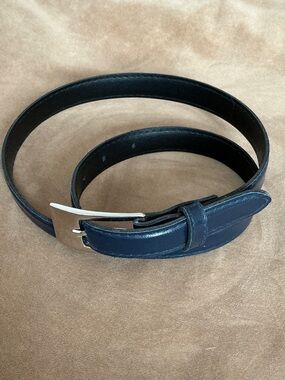 Source Unknown Navy Blue Leather Belt with Silver Buckle